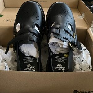 Dr. Martens Black Mary Jane style 
Worn one time